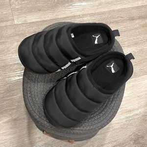 Boys Puma Slippers!